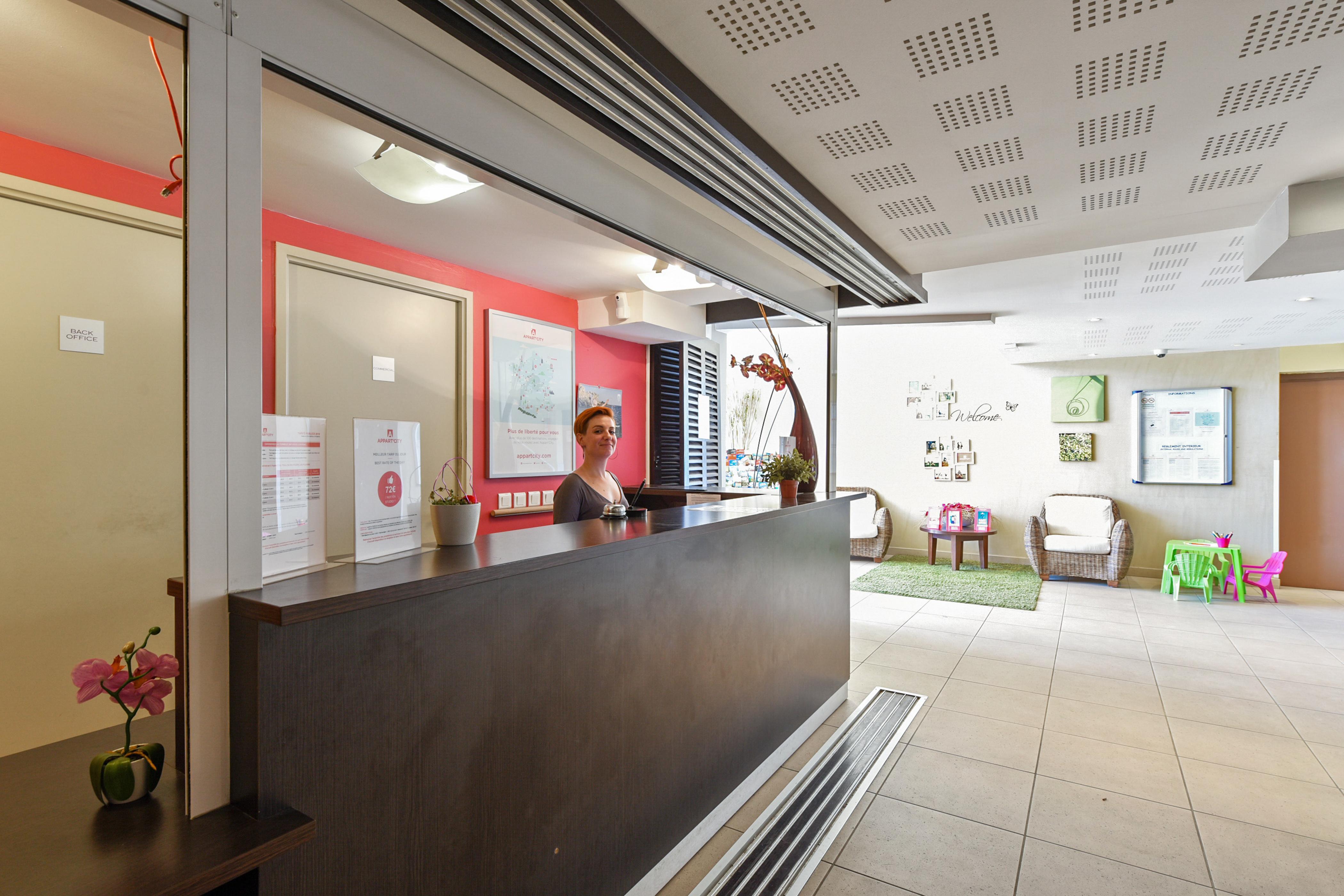 Comfort Aparthotel Six-Fours Six-Fours-les-Plages Εξωτερικό φωτογραφία